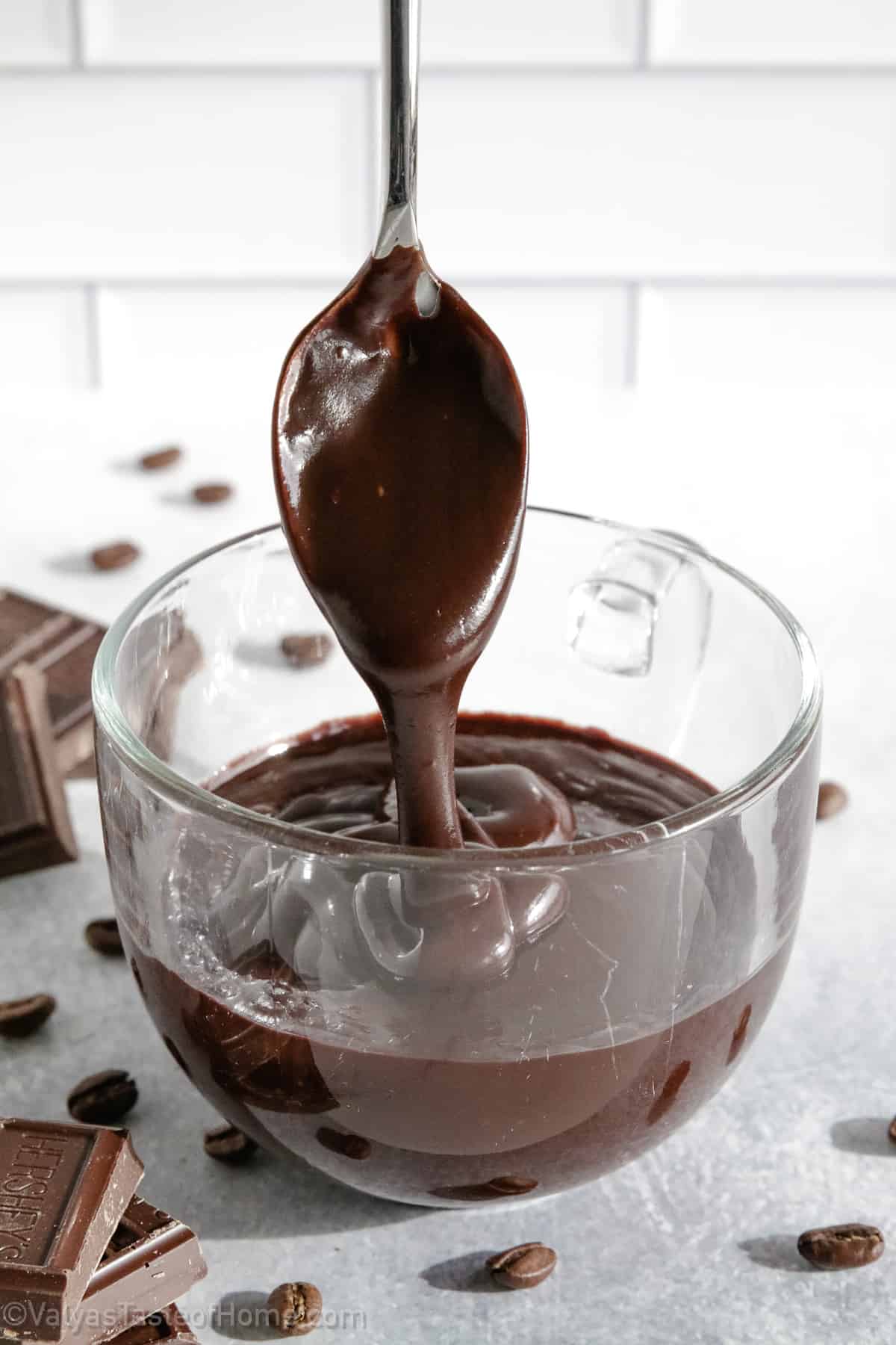 Crafting the Perfect Ganache: Balancing Cocoa and Cream for Stability and Flavor